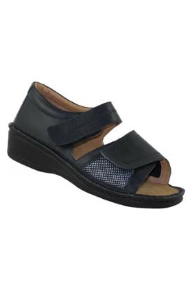 SANDALES AVEC VELCRO