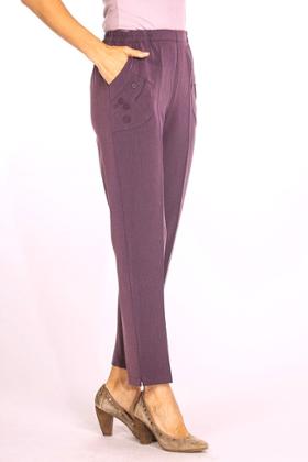 PANTALON AVEC BRODERIE