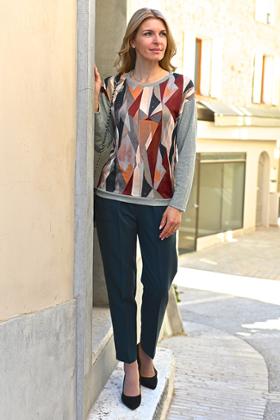 PANTALON AVEC BRODERIE
