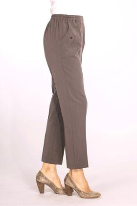 PANTALON AVEC BRODERIE