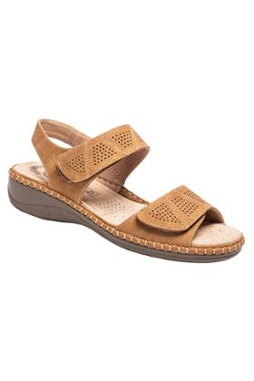 SANDALES AVEC VELCRO