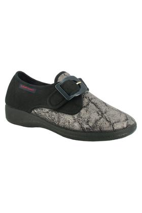 CHAUSSURES A BOUCLE