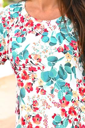 ROBE MANCHES TOMBANTES