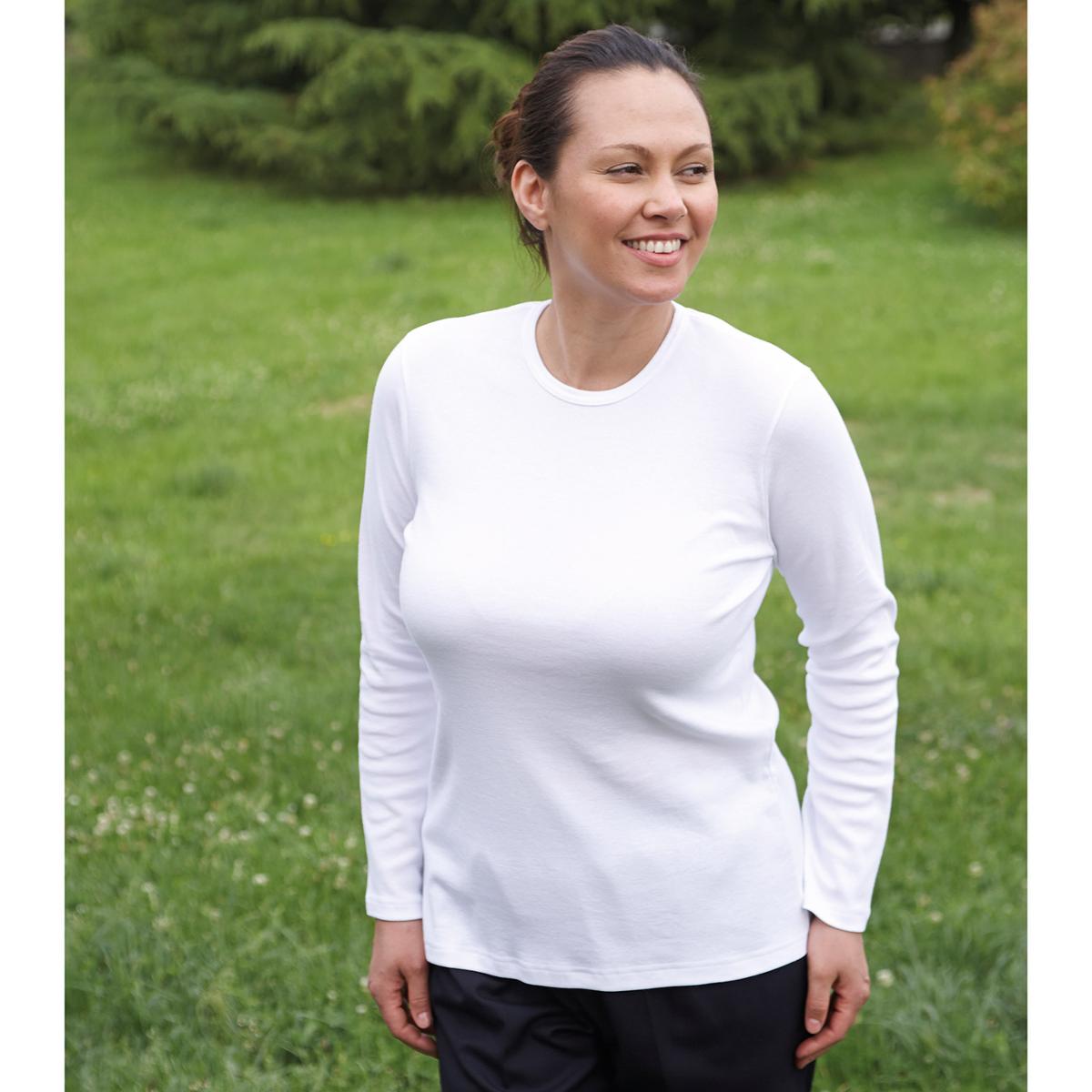Tee shirt ouvert dans le deals dos